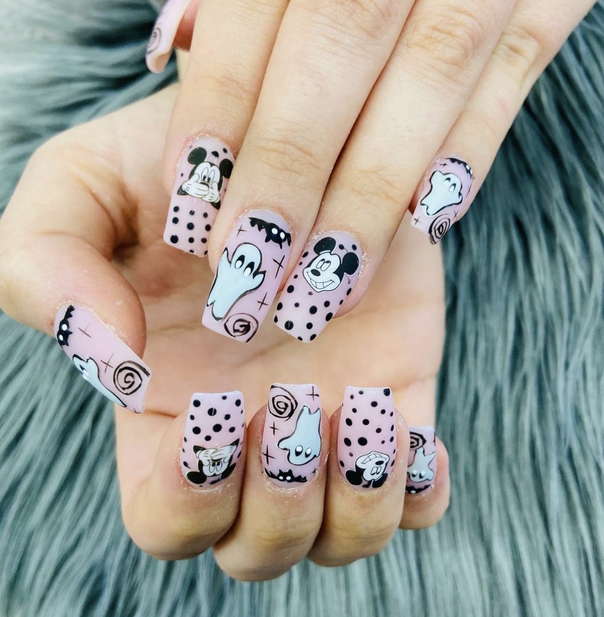 10 Easy Nail Art Designs and Tips Using Acrylic Paint Pens | Archer and  Olive